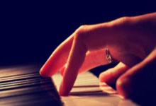 开云体育:中超综合：成都蓉城强势领跑 “辽宁德比”大连获胜